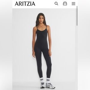 Aritzia - TNAction essential jumpsuit